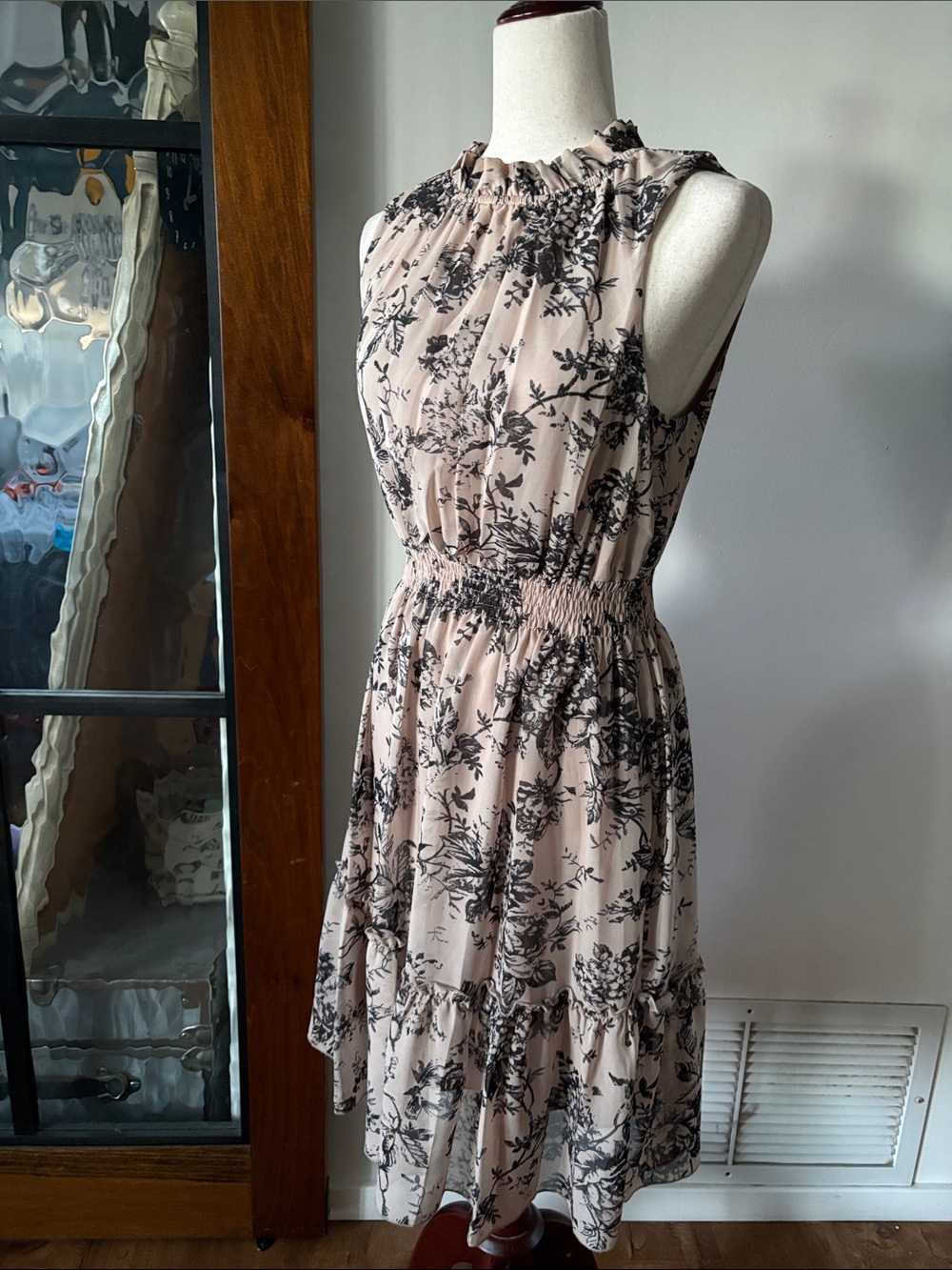 Blush Floral Sleeveless Midi Dress with Smocked Waist